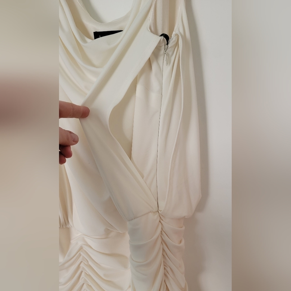 Laundry by Shelli Segal, designed in Los Angeles, Formal Knee Length Dress - Picture 4 of 7